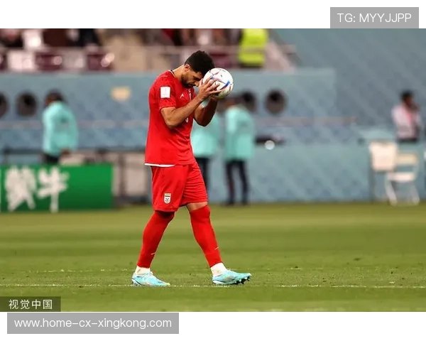 波尔图塔雷米倒地铲射建功，巨龙球场情绪爆燃