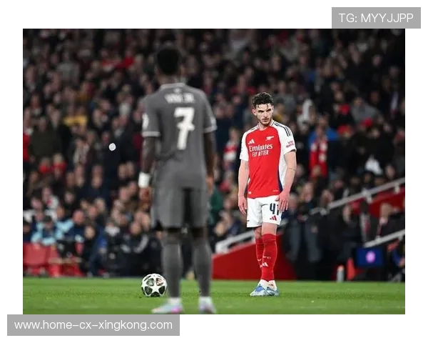 阿森纳赖斯禁区爆射破门力量感十足