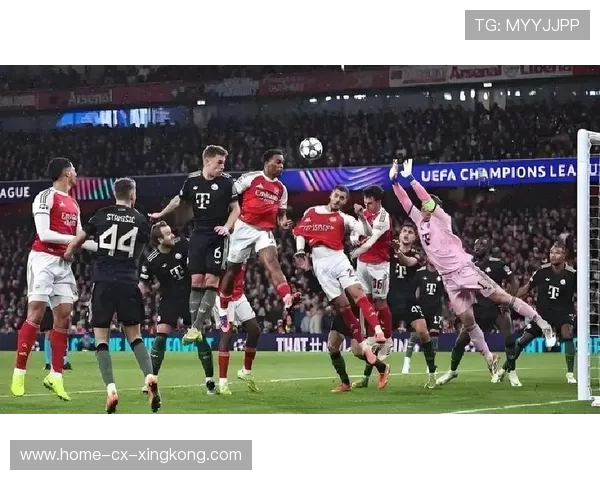 拜仁边路传中多次威胁,头球人把握能力强 拜仁边路传中多次威胁,头球人把握能力强